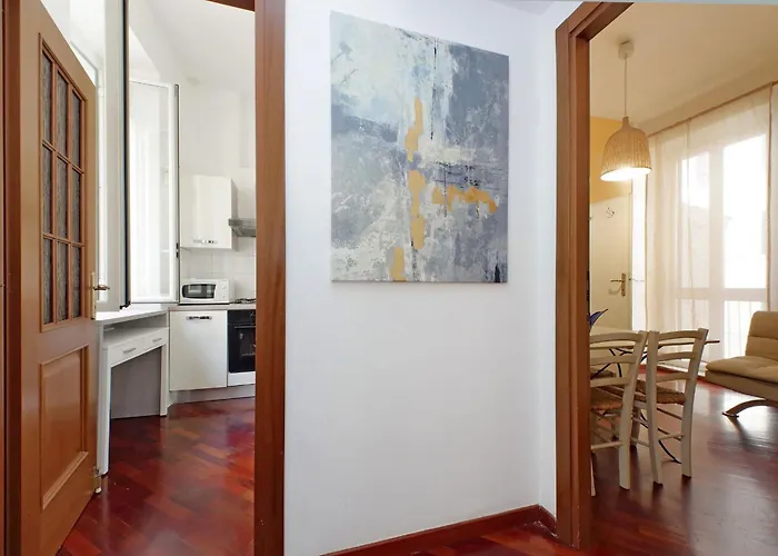 1 Bd With Balcony San Giovanni By Halldis Appartement