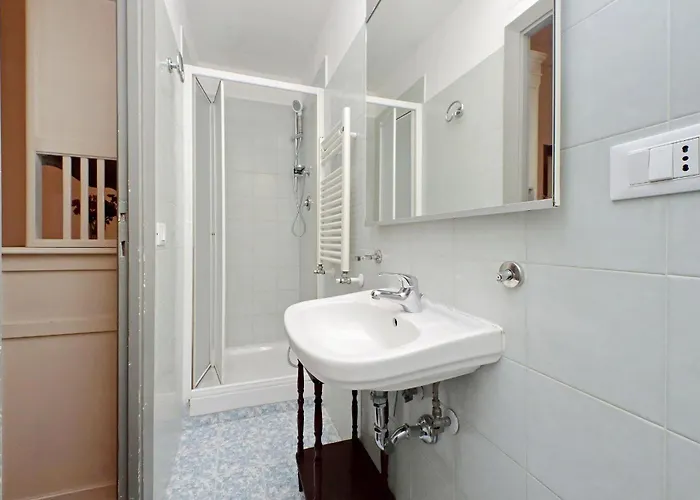Appartement 1 Bd With Balcony San Giovanni By Halldis